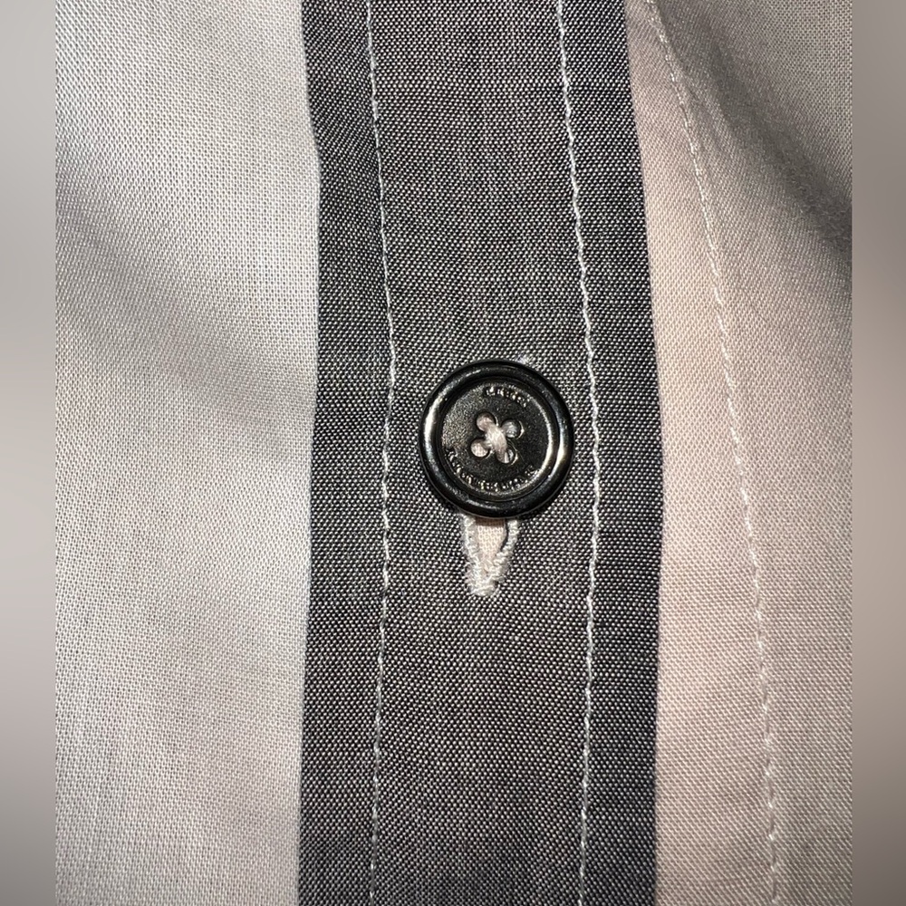 Excellent Burberry Women's Check Button-Down Shirt in White, Gray & Burgundy - Picture 5 of 9